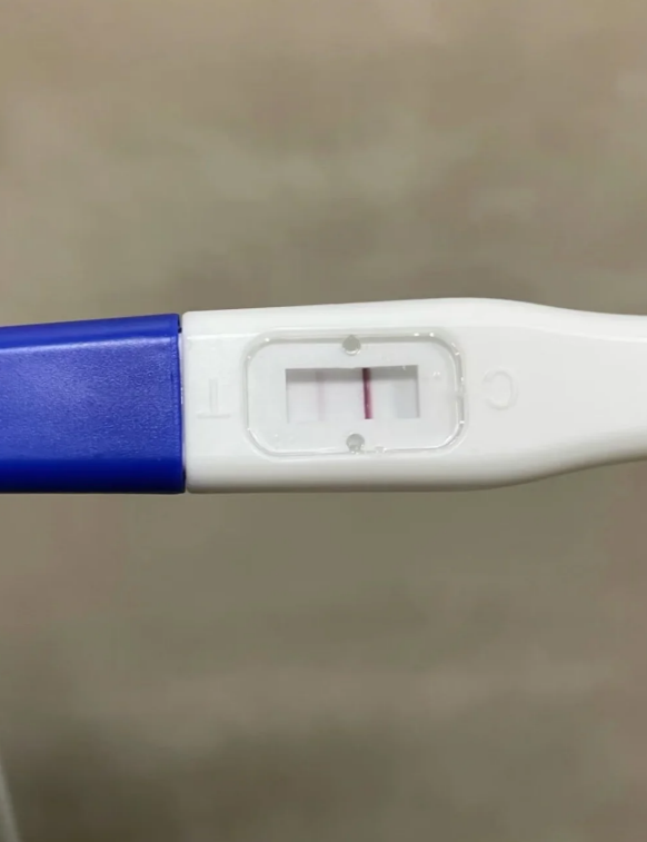 可能是怀孕时间还短