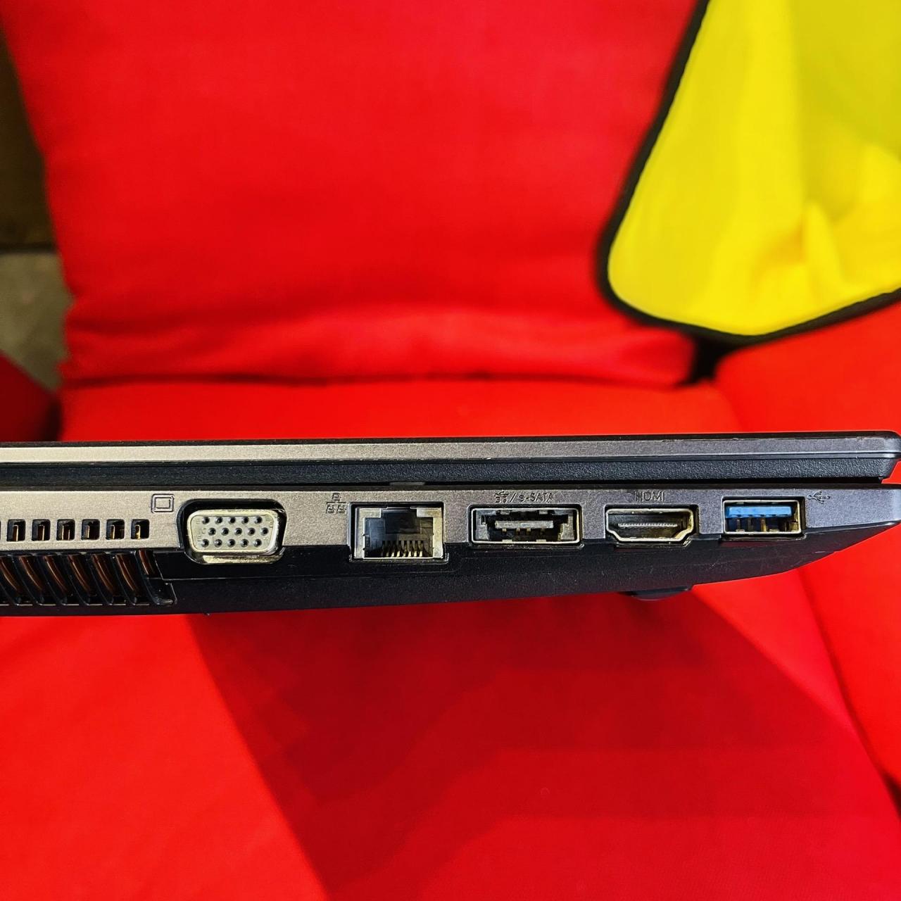 神舟cw65s游戏本 i5-4210m 120g固态十1t机械 gtx950m 12g内存 二手