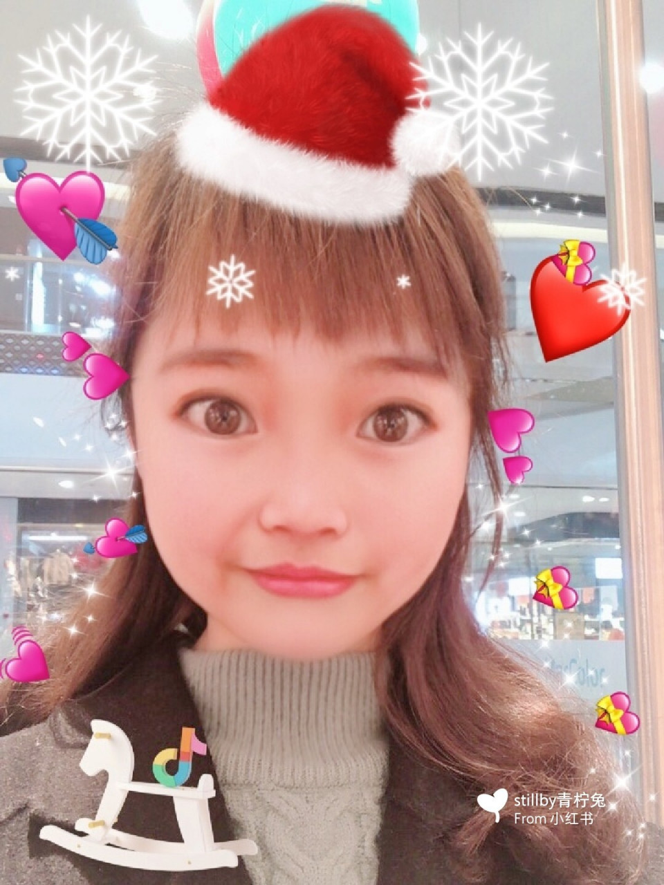 最近在朋友圈刮起大风的这个宝宝特效,胖嘟嘟的婴儿脸,真的是萌一脸!