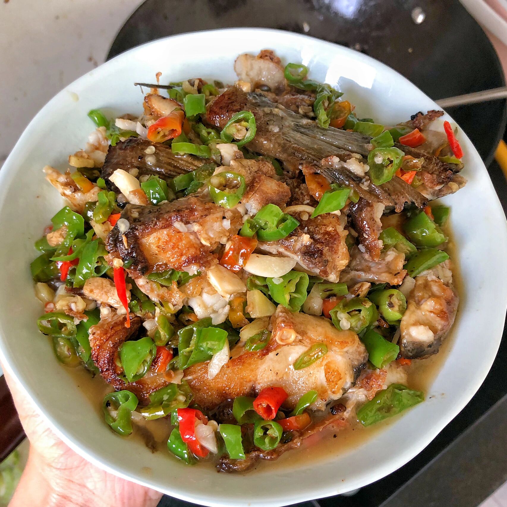 赣饭菜:小炒鱼 昨天做的小炒鱼,整理一下分享给大家 赣南小炒鱼,这算