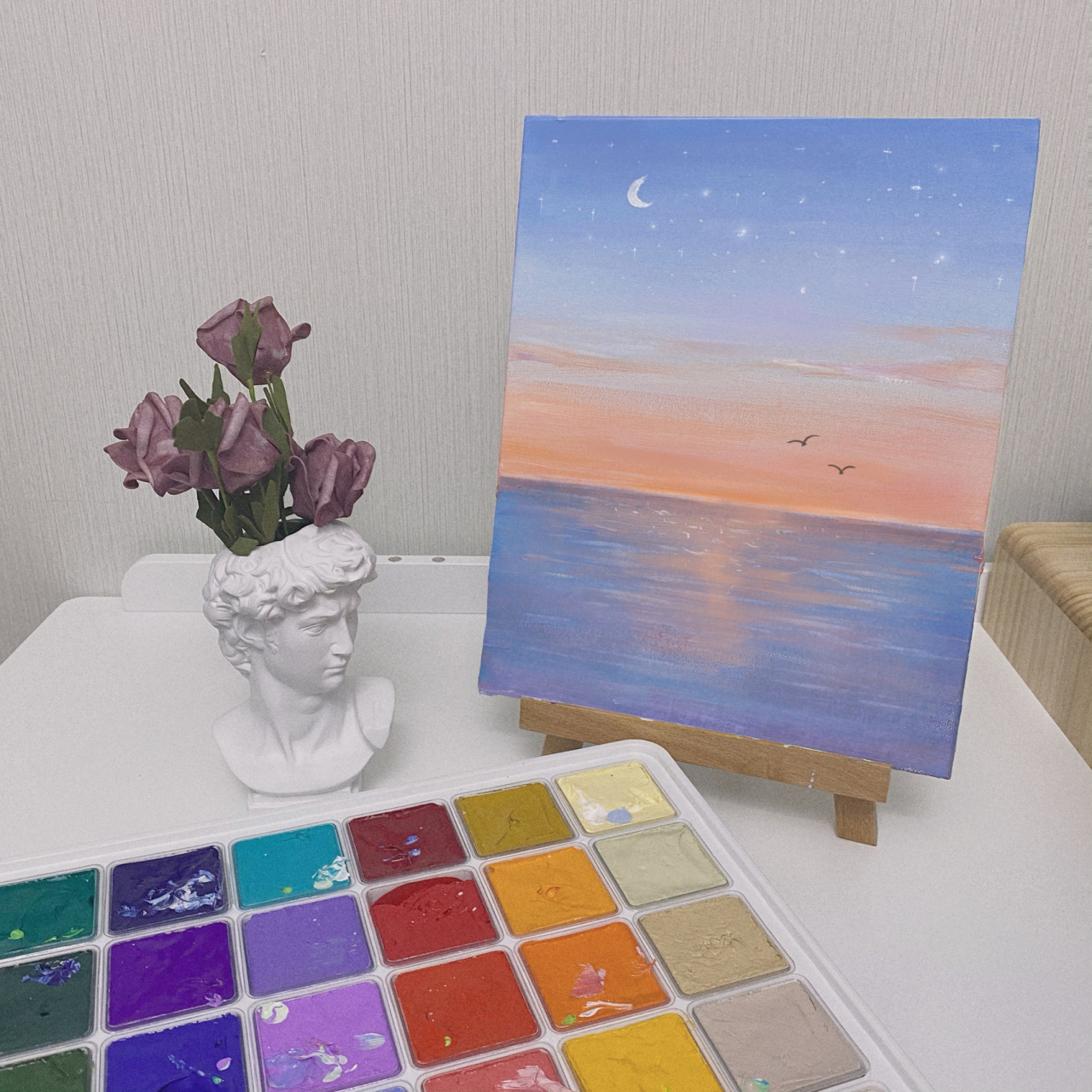 米娅水粉手绘|天空大海治愈画 "海水那么蓝,使人感到翡翠的颜色太浅