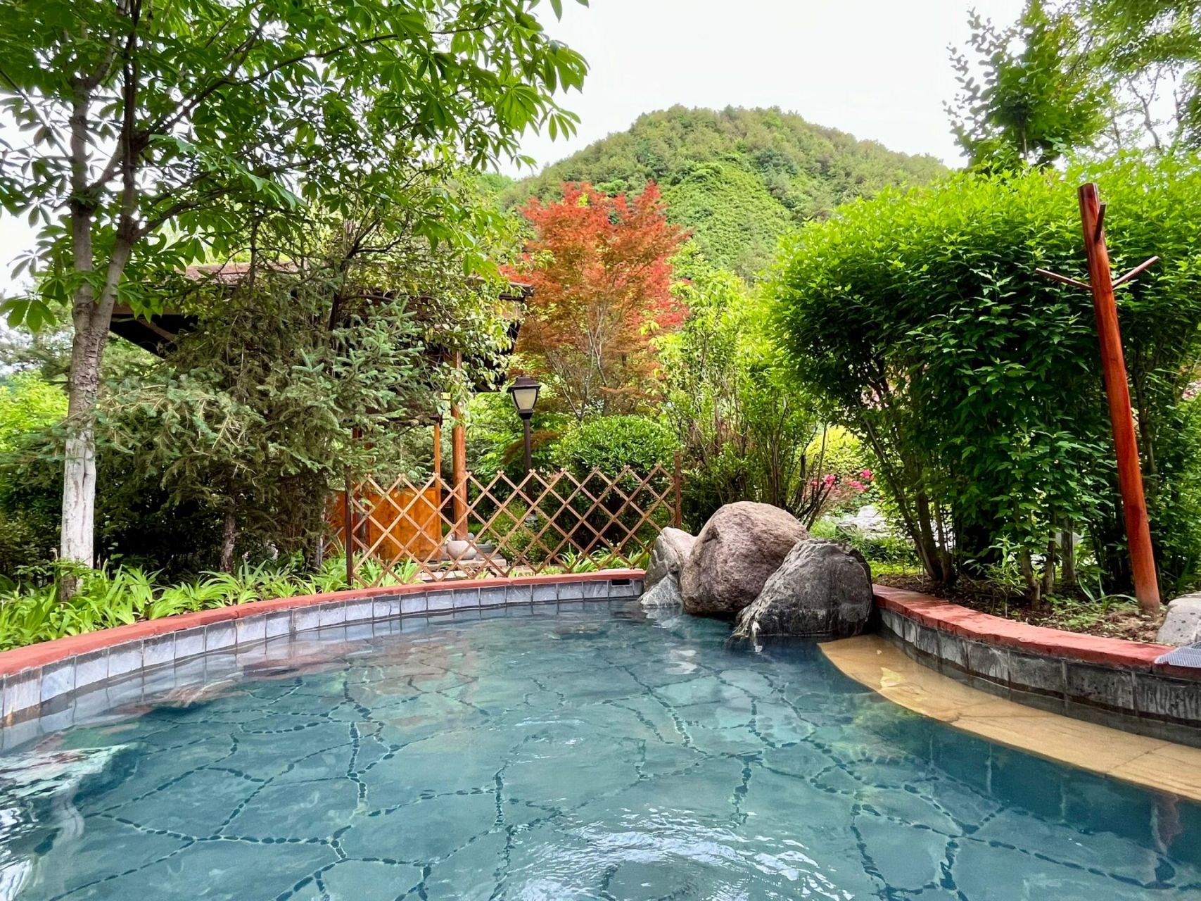 天水 | 麦积山温泉  体验加一 整体还可以~ 环境是漂亮的~(非常出片)