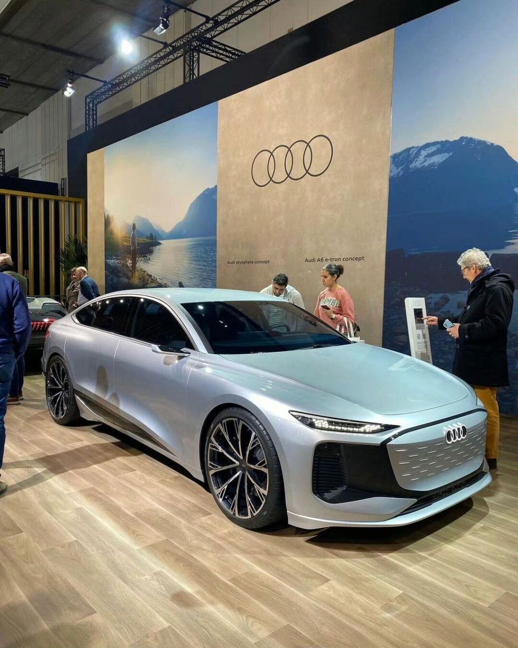 奥迪# #新能源汽车# #奥迪a6# #etron# #汽车设计# #德国汽车