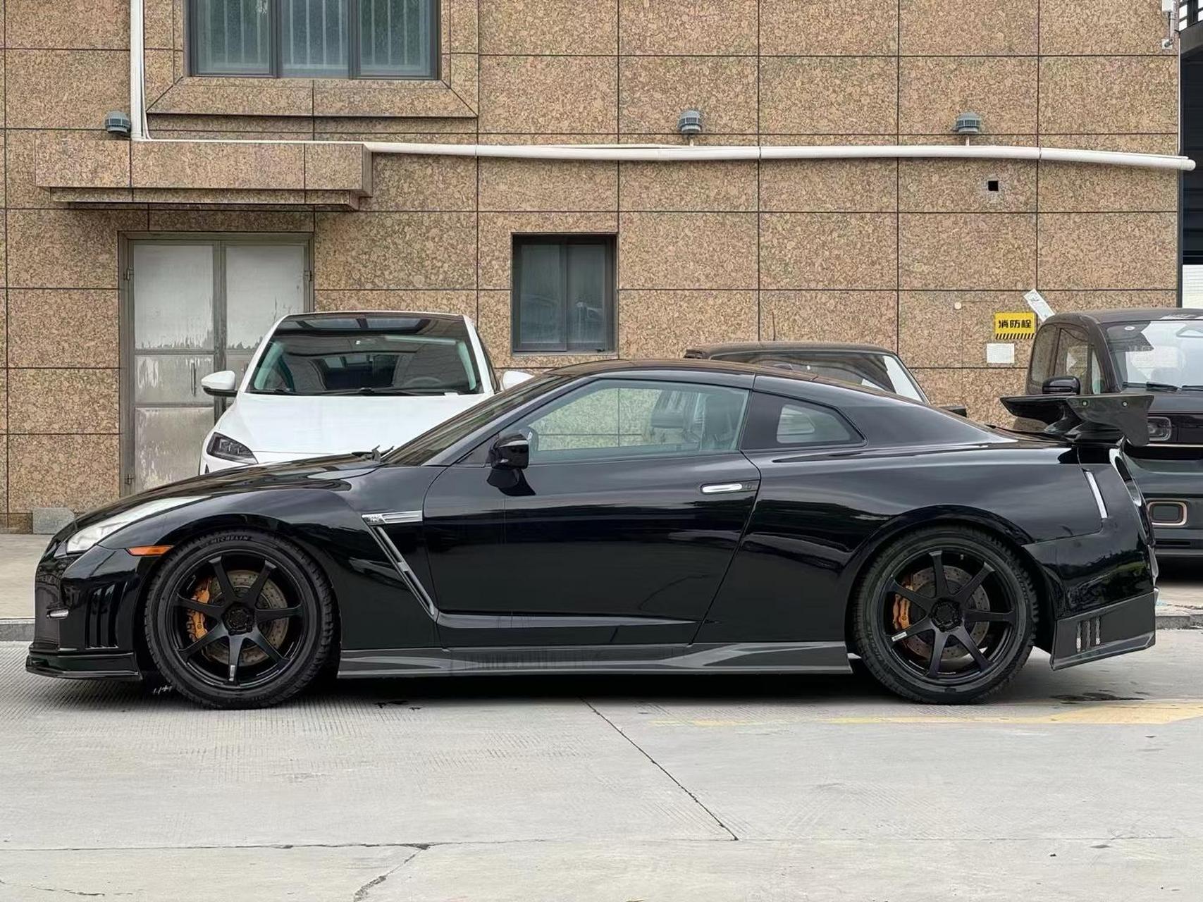 日产战神gtr 3.