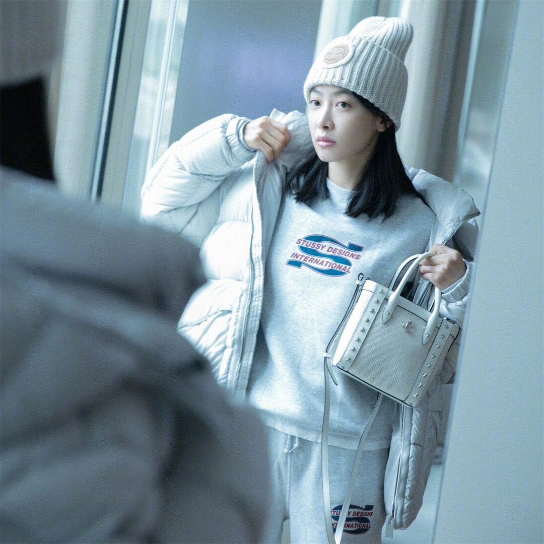 宋茜同款 蒙口羽绒服 #明星同款# #宋茜# #羽绒服# #蒙口羽绒服