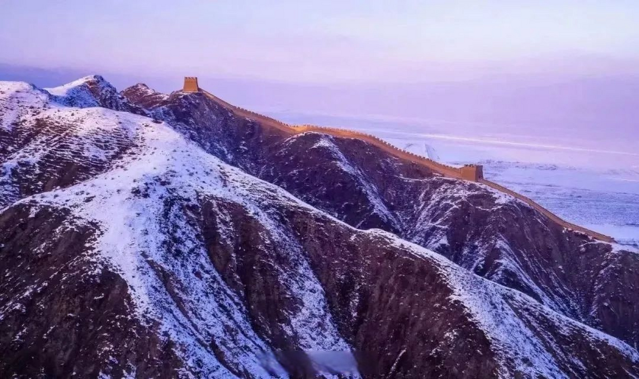 如意甘肃# 长城雪景,美如诗画,独具韵味,皑皑白雪覆盖着古老的关城