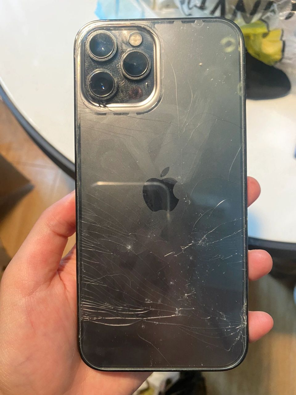 手机坏了的照片 真实图片