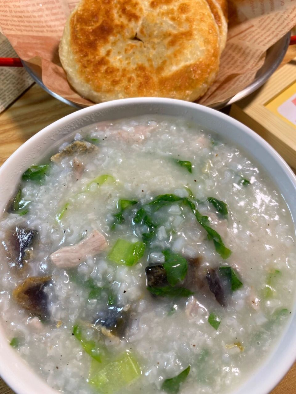 是谁还没有吃上皮蛋瘦肉粥⚠️家里面做的皮蛋瘦肉粥就是豪华版了