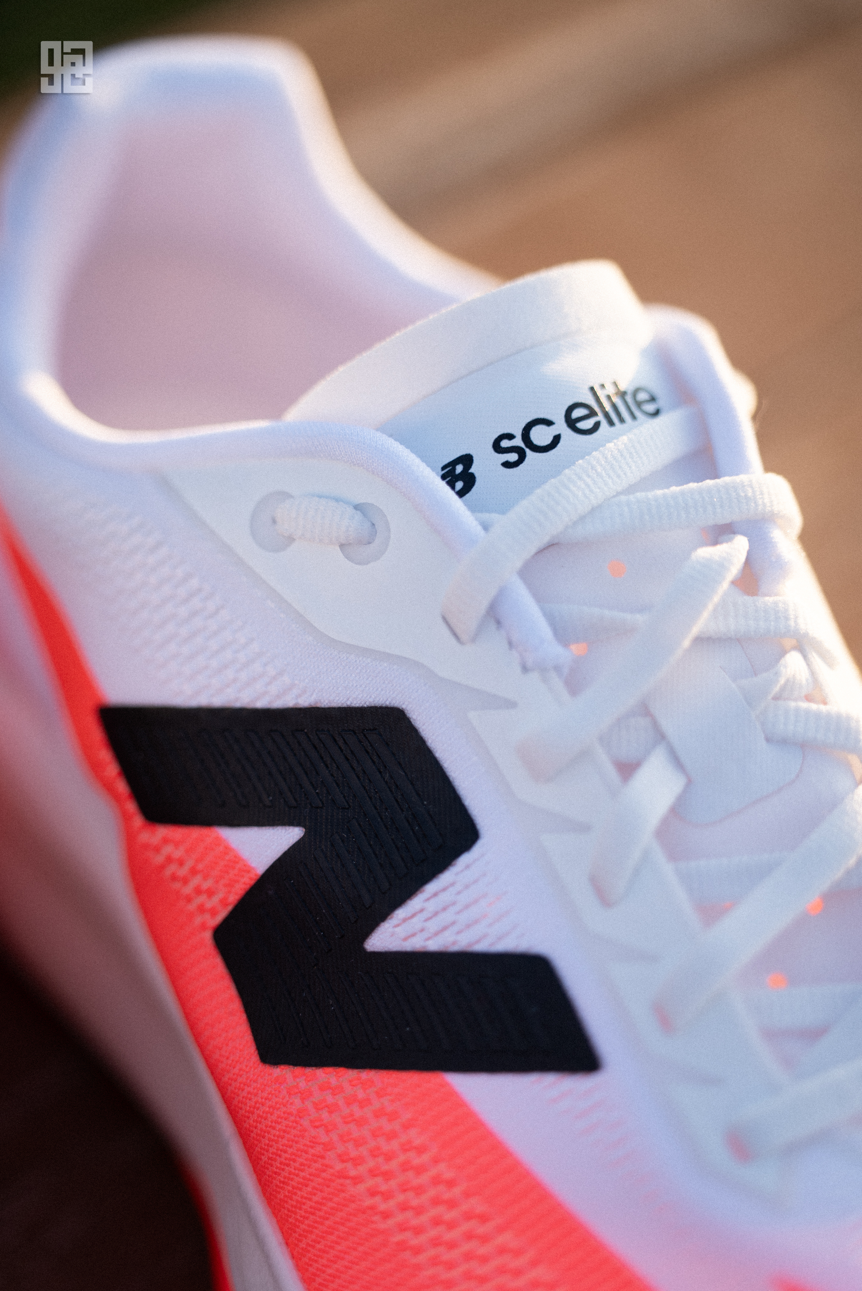 new balance 全新一代碳板竞速跑鞋 sc elite v5,助力跑者加持专注与