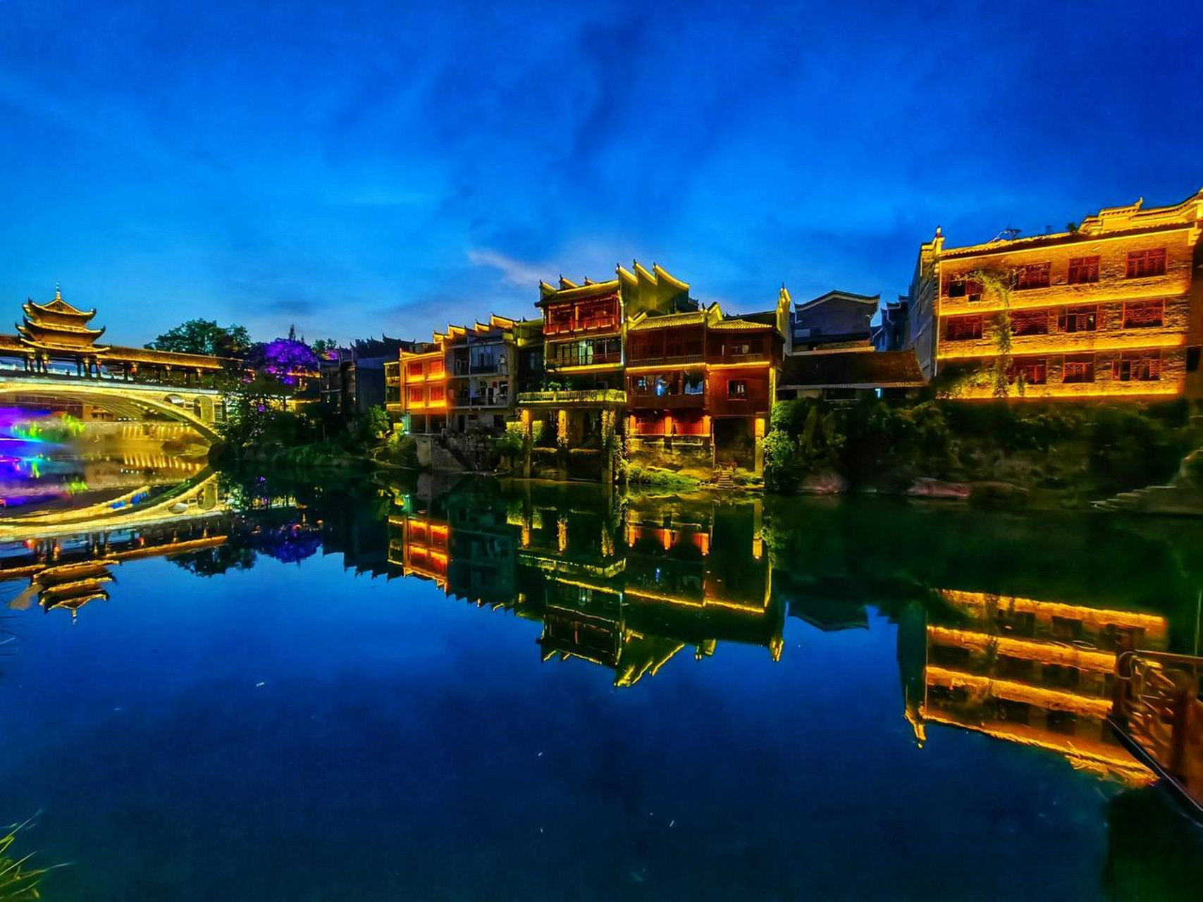 湖南省湘西州吉首市乾州古城 拍摄美丽的城市 湘西苗乡风景