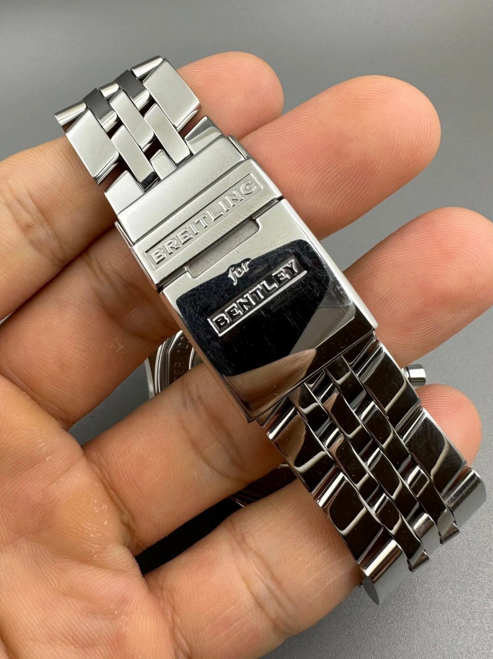 百年灵宾利系列ab0521u4男士手表 百年灵宾利系列:ab0521u4,48mm表径