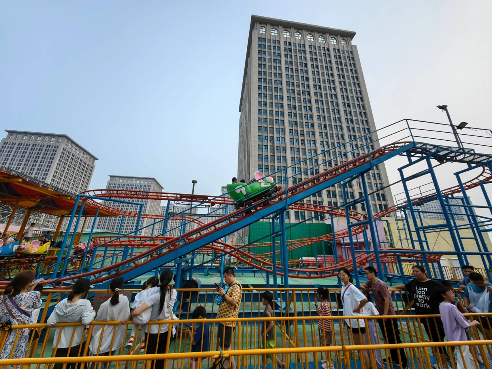 来我家乡玩一天|藏在屋顶的天空之城游乐场 石家庄塔谈天空之城游乐场