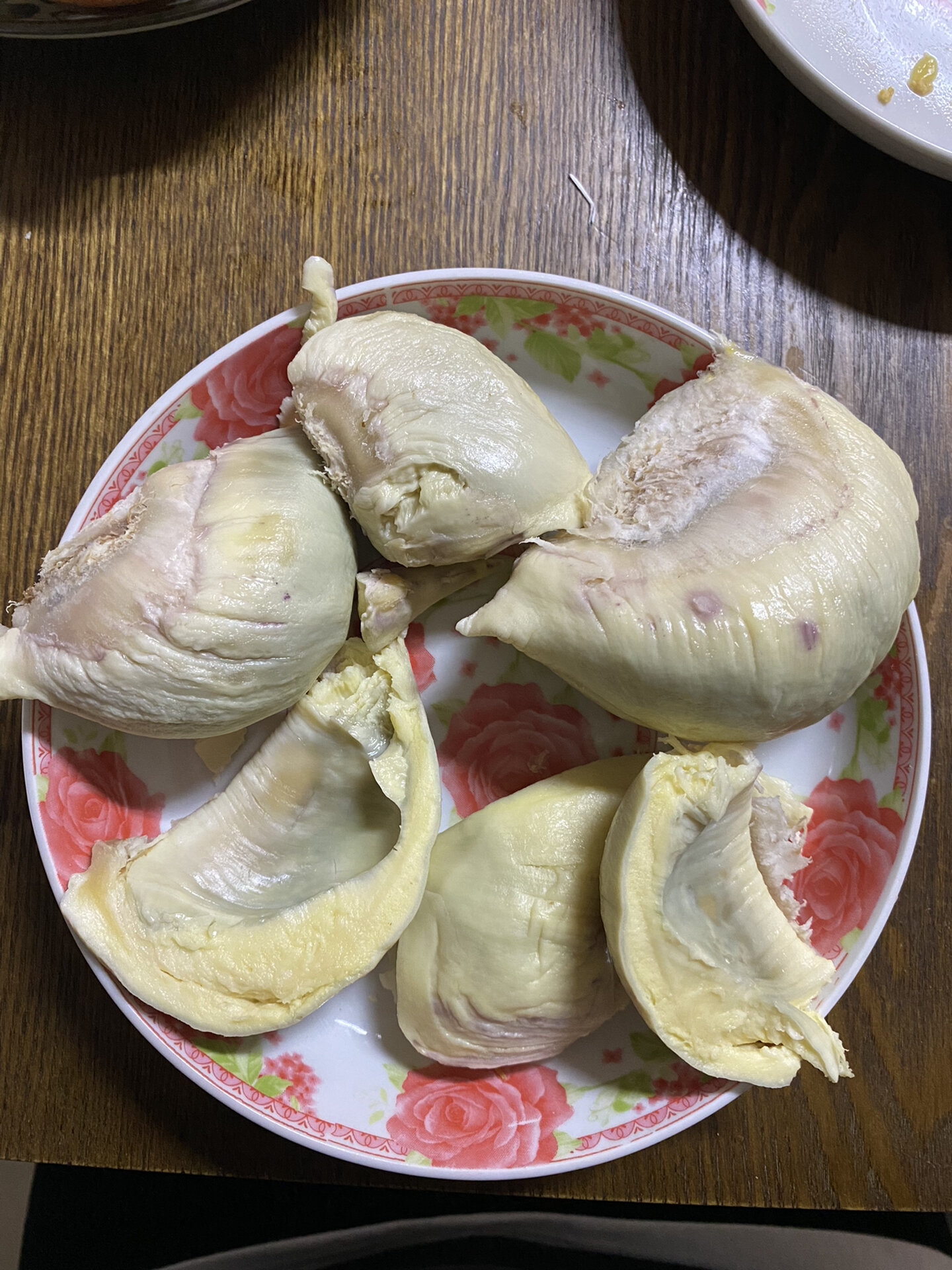 榴莲肉表皮发乌,局部有紫色,这是坏了吗?