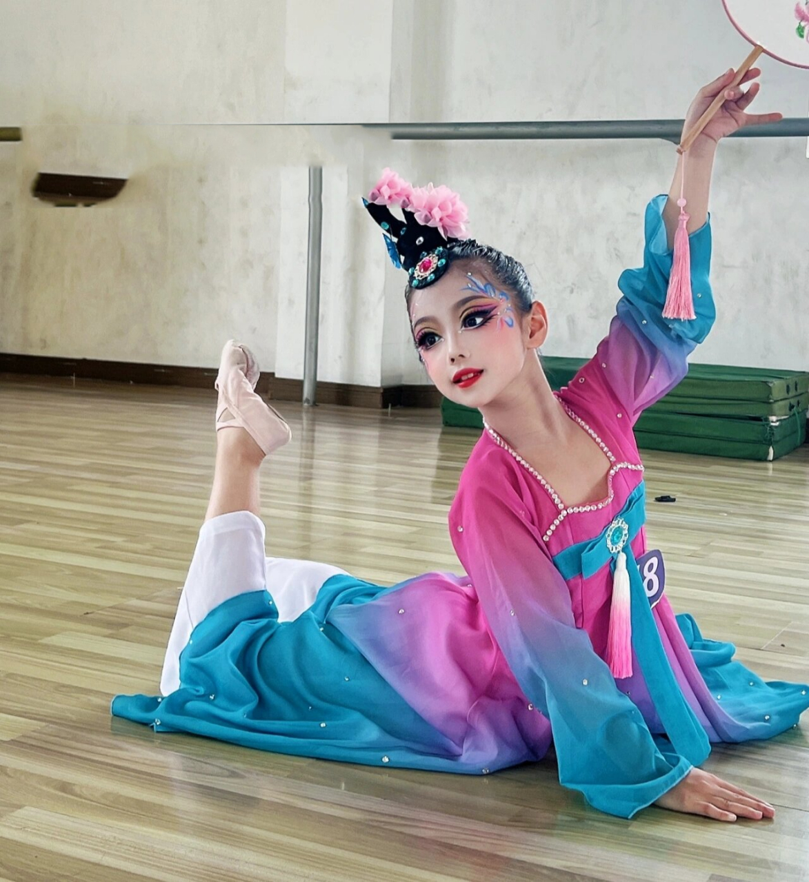 台州演出舞台妆 《玉灵儿》舞蹈妆面 #  又是一年独舞季,又开始研究