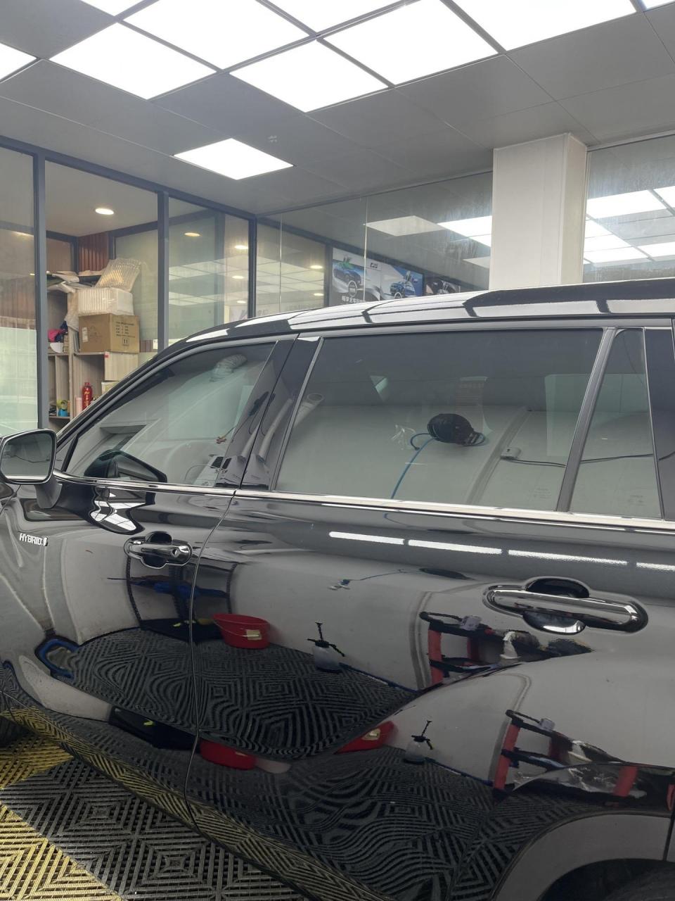 汉兰达玻璃防晒隔热膜,新车贴膜,中度深色,卡迪伦磁控隔热膜