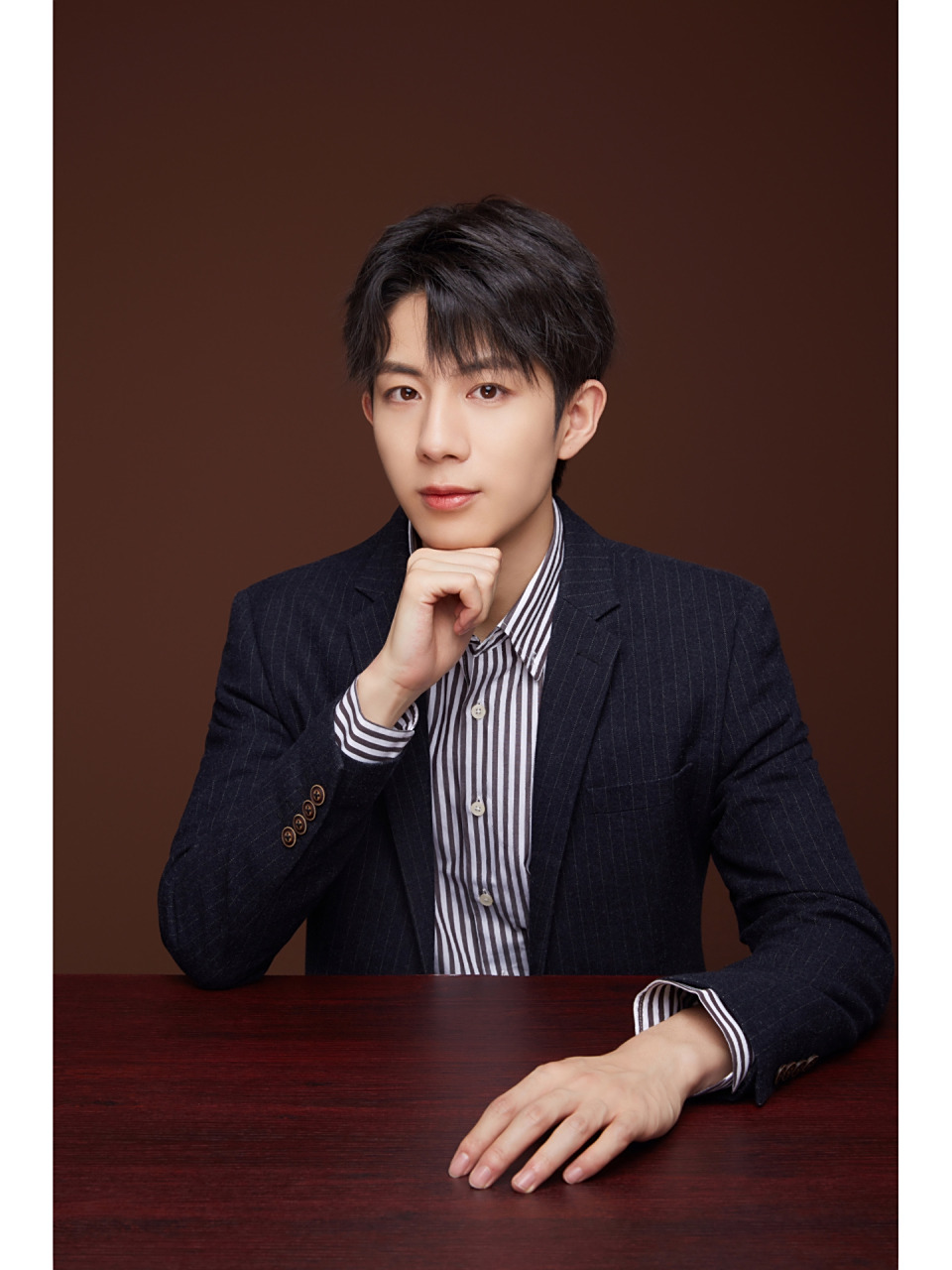 男士形象照|西装高级感形象写真 这是一张梦想成真的形象照无论是清新