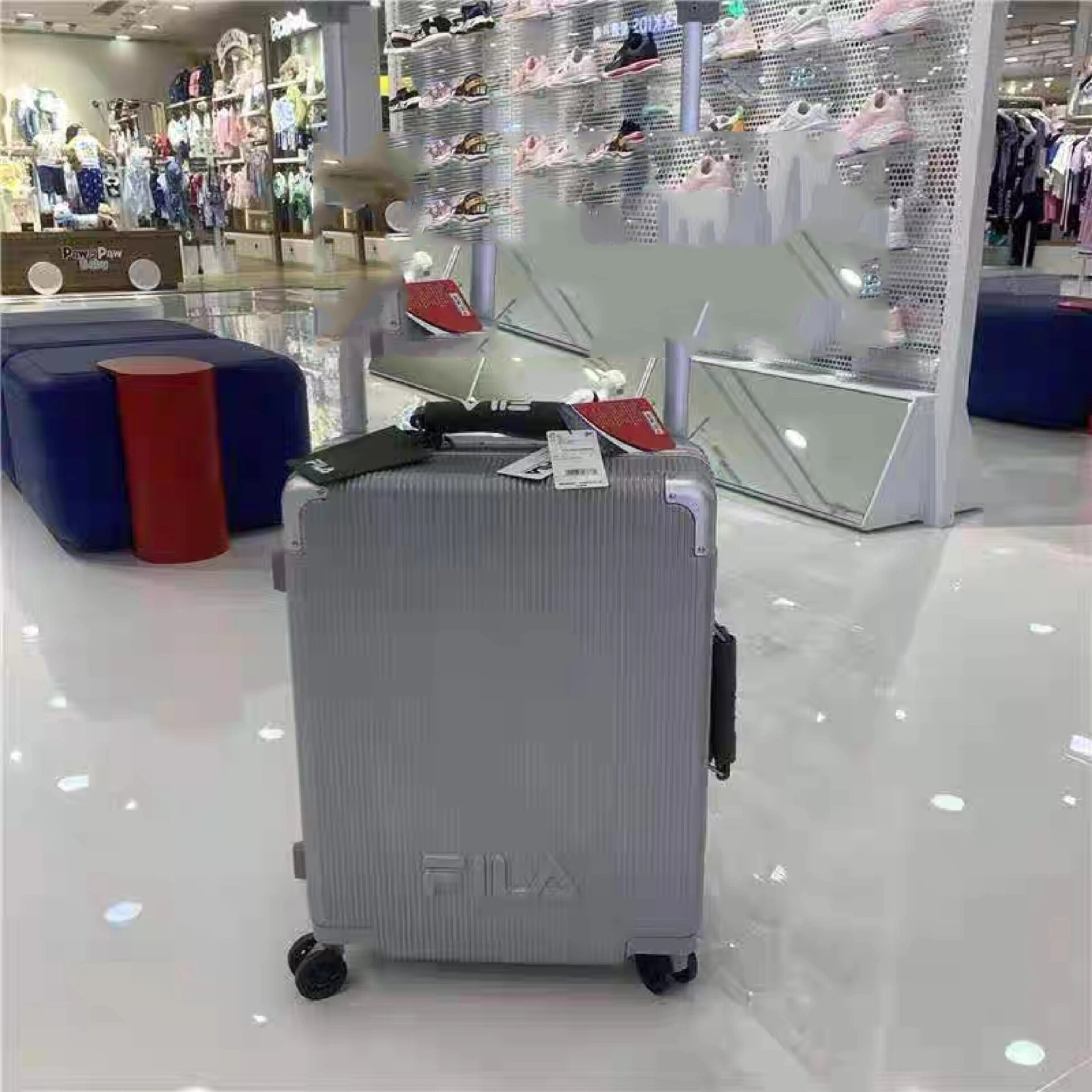 斐乐定制啦拉杆箱24寸