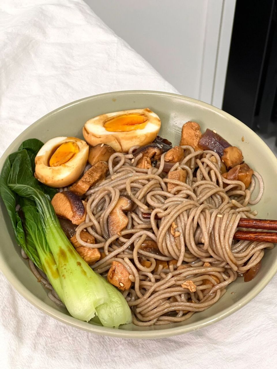 低卡鸡肉荞麦面|酱汁裹满面条91巨好吃6015 今天又是分享荞麦面