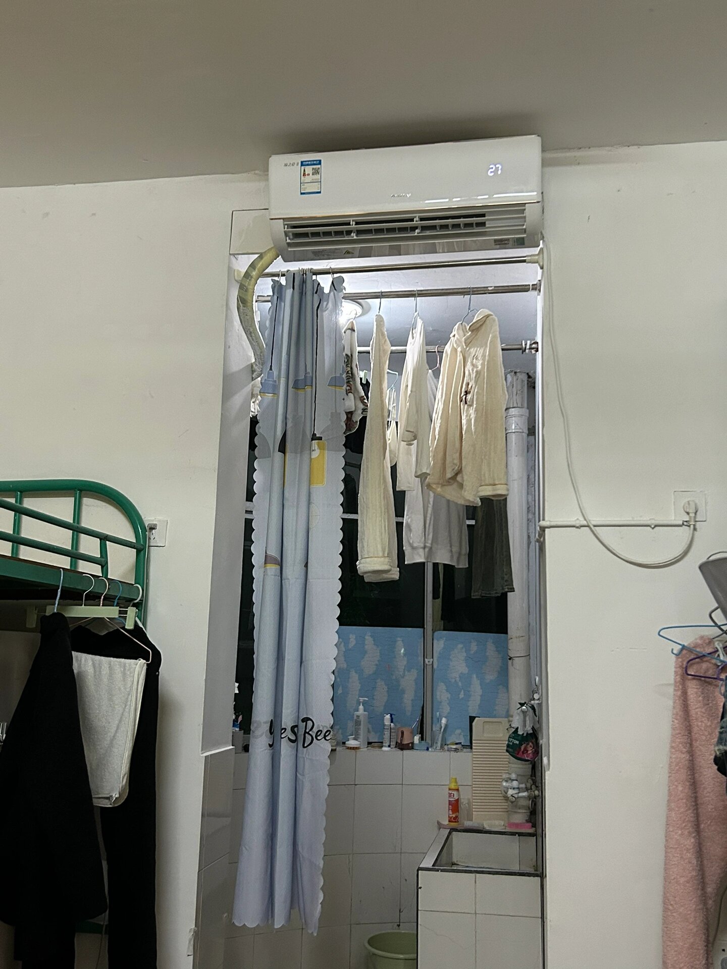 南昌理工学院宿舍 驾校 新生都可以咨询咯