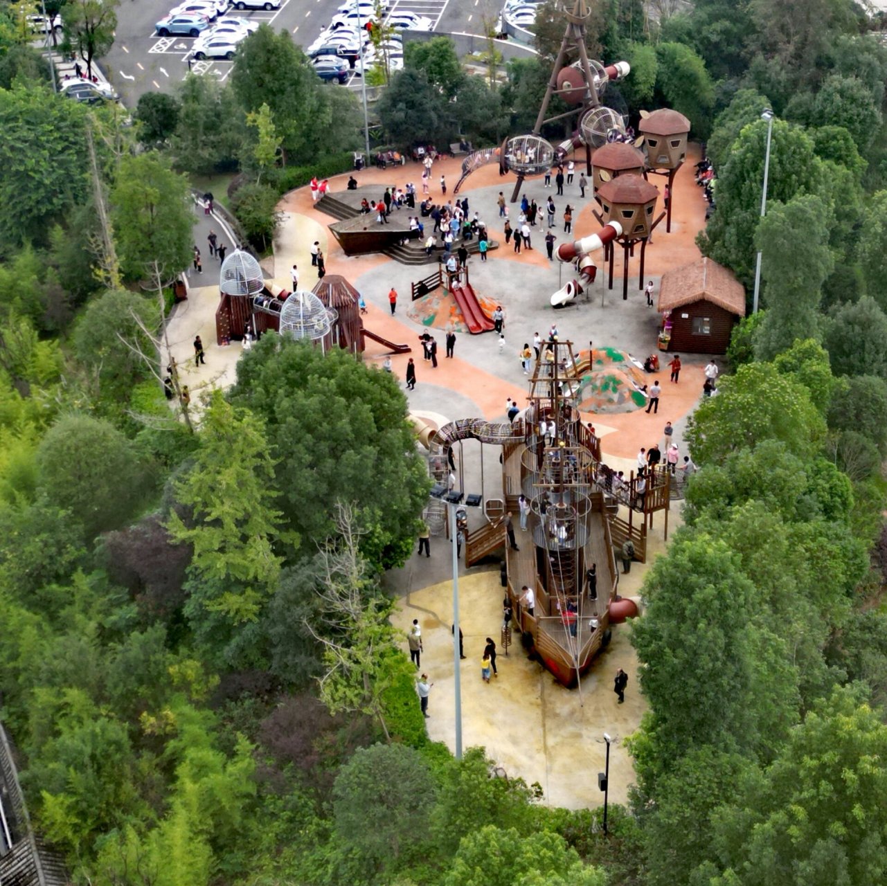 璧山枫香湖儿童乐园,这是一个让孩子们欢笑,玩耍,探索的梦幻天堂!