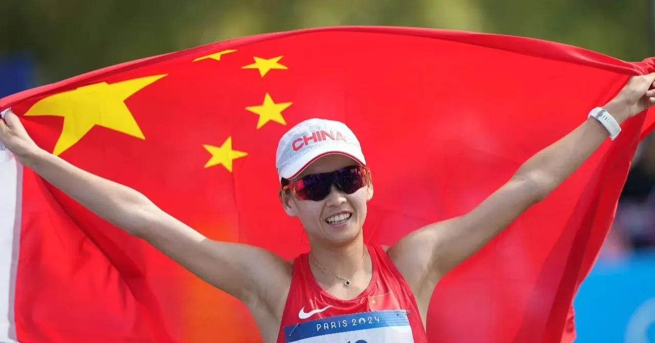 也是该项目世界纪录保持者,中国选手杨家玉,是一位现役军人!