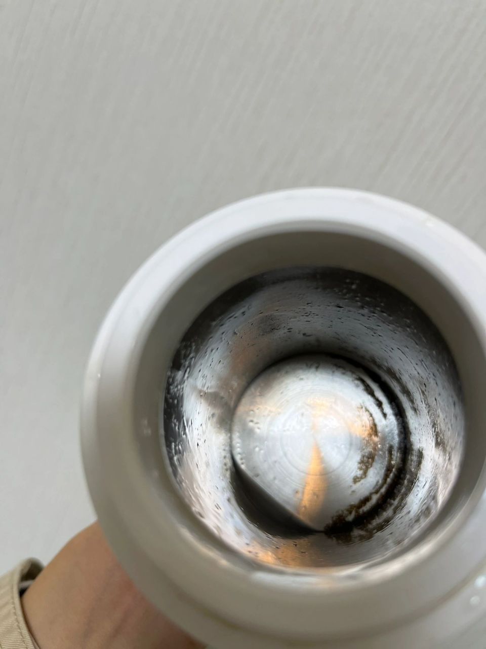 304不锈钢生锈了,不要丢也不要急着买除锈 去年的可加热保温杯,因为