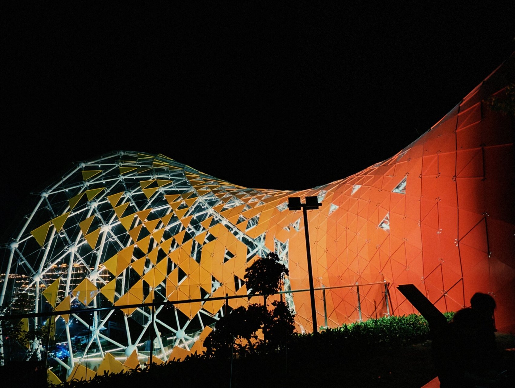 攀枝花夜景|城市之眼 城市之眼算是攀枝花一个标志性建筑了,夜景值得
