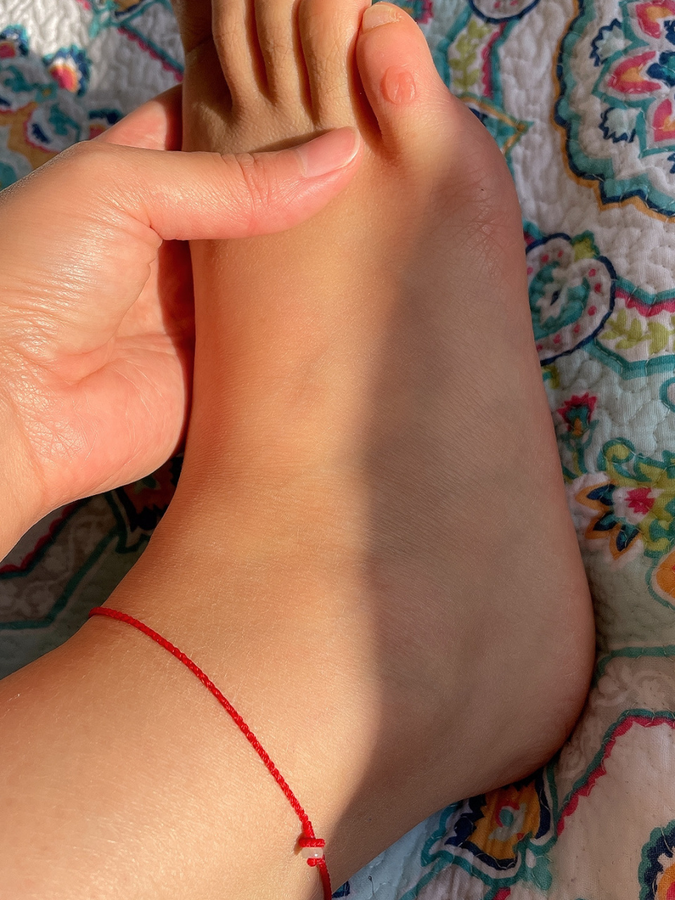 穿新鞋就磨脚起泡9595