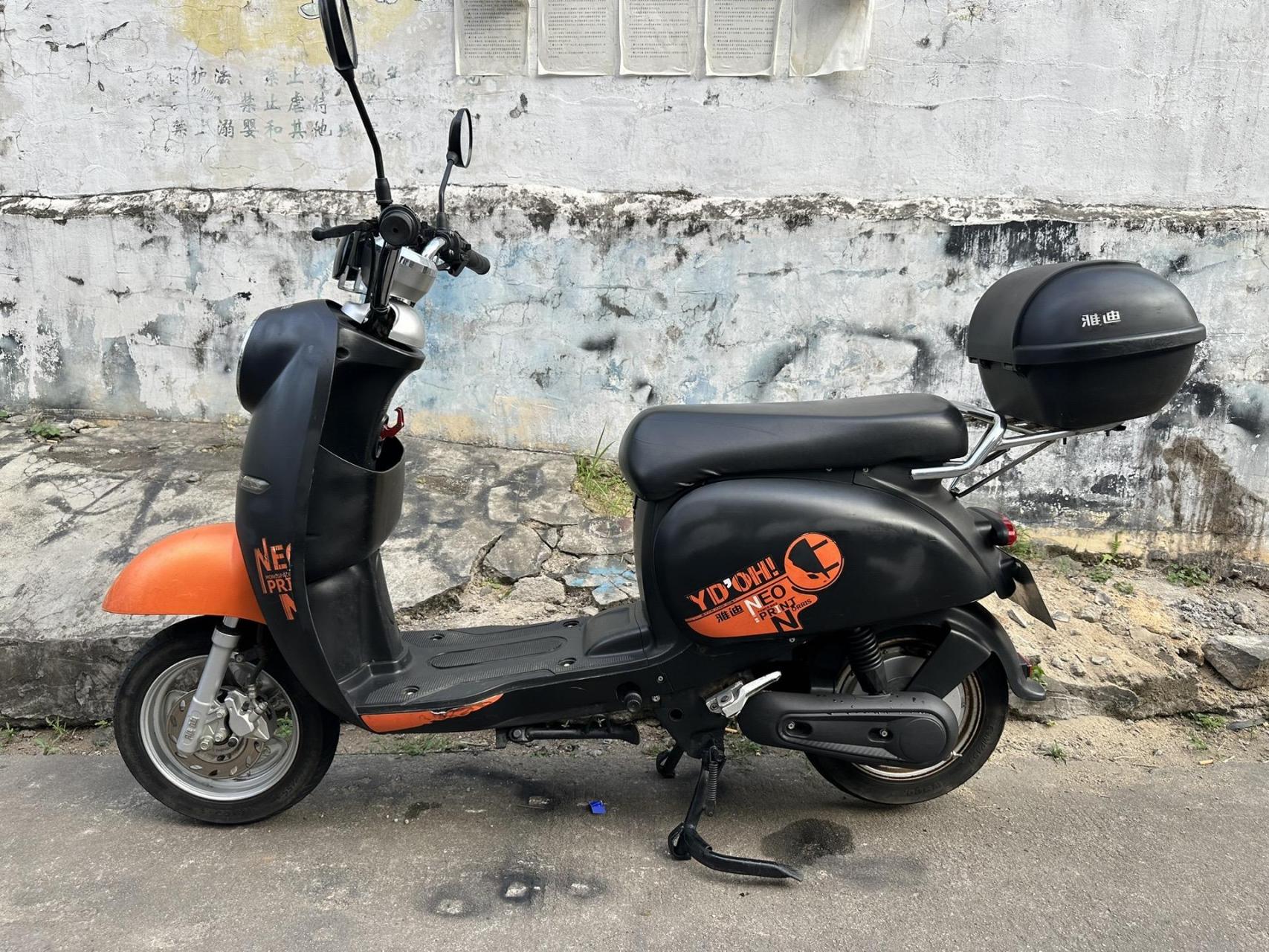 雅迪新国标欧韵60v 有牌有证 车况免检 有60v旧车置换950 直接购买