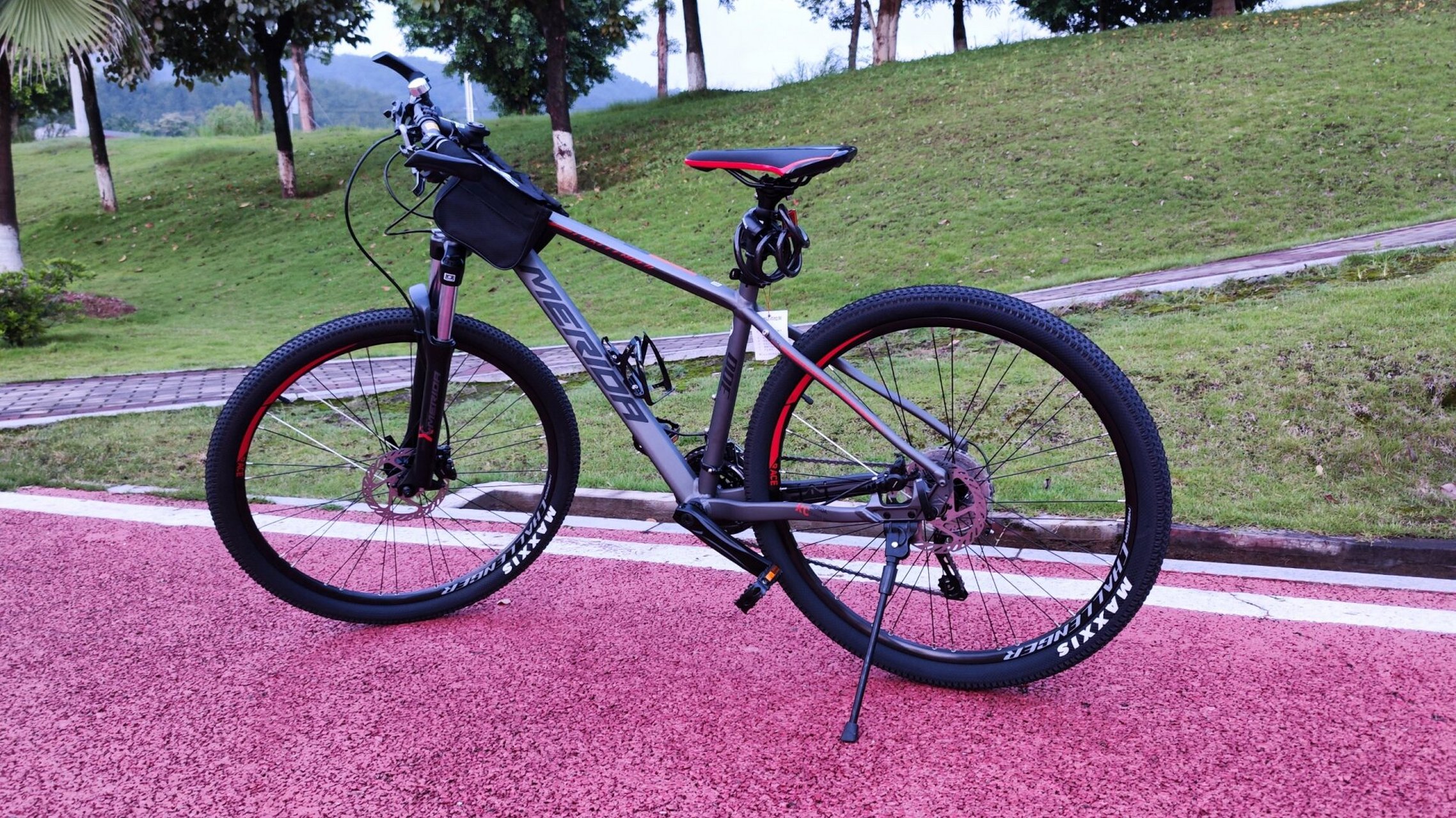 hello,美利达挑战者300 小红书的第一篇献给 .