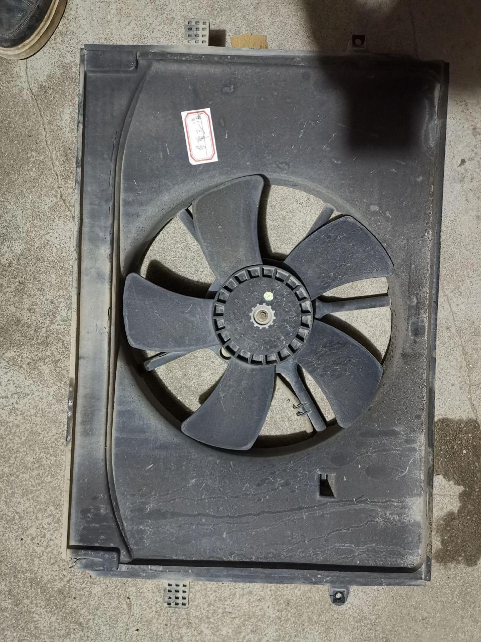 别克gl8陆尊老款君越电子散热风扇,冷凝器(自动) 雪佛兰10到14赛欧