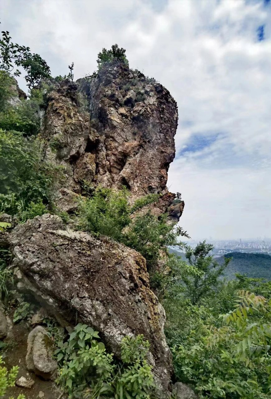 南京老山主峰图片