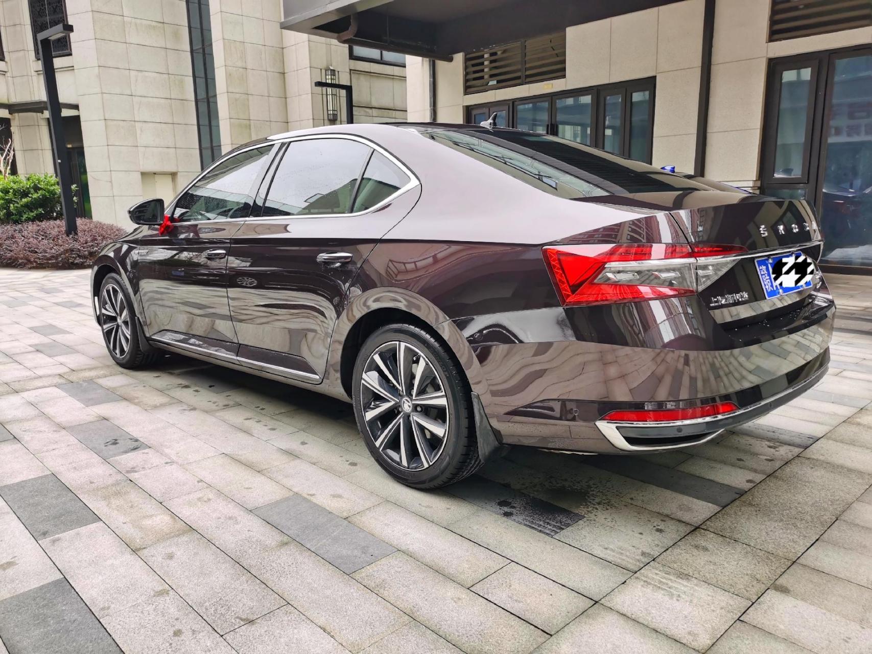 新到:2019年9月上牌斯柯达速派 tsi330 dsg豪华版,2.