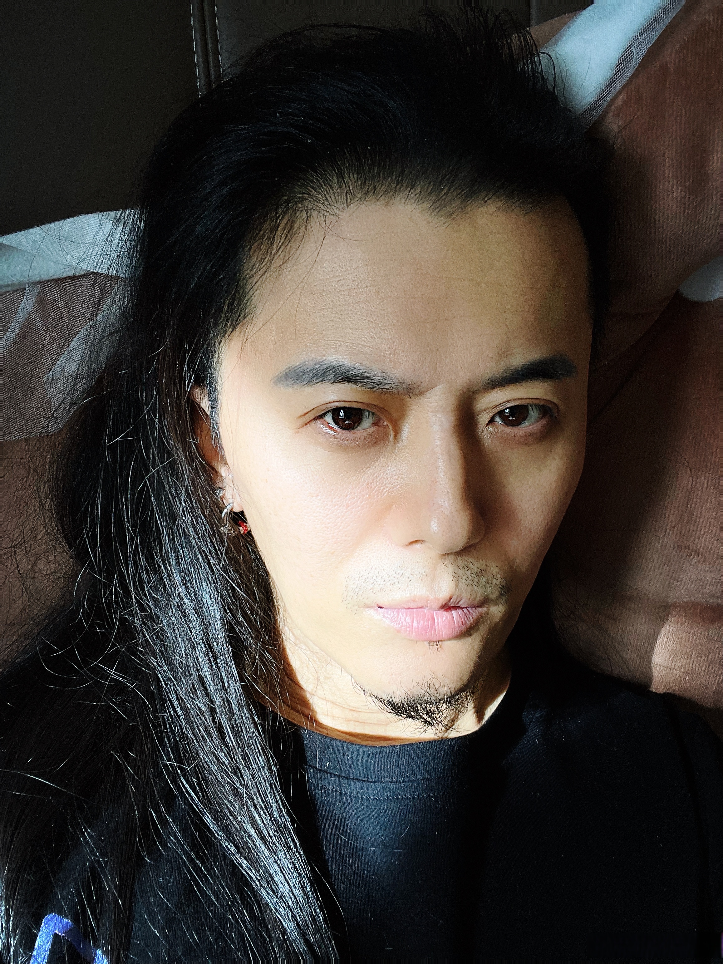 星稀河影转,霜重月华孤