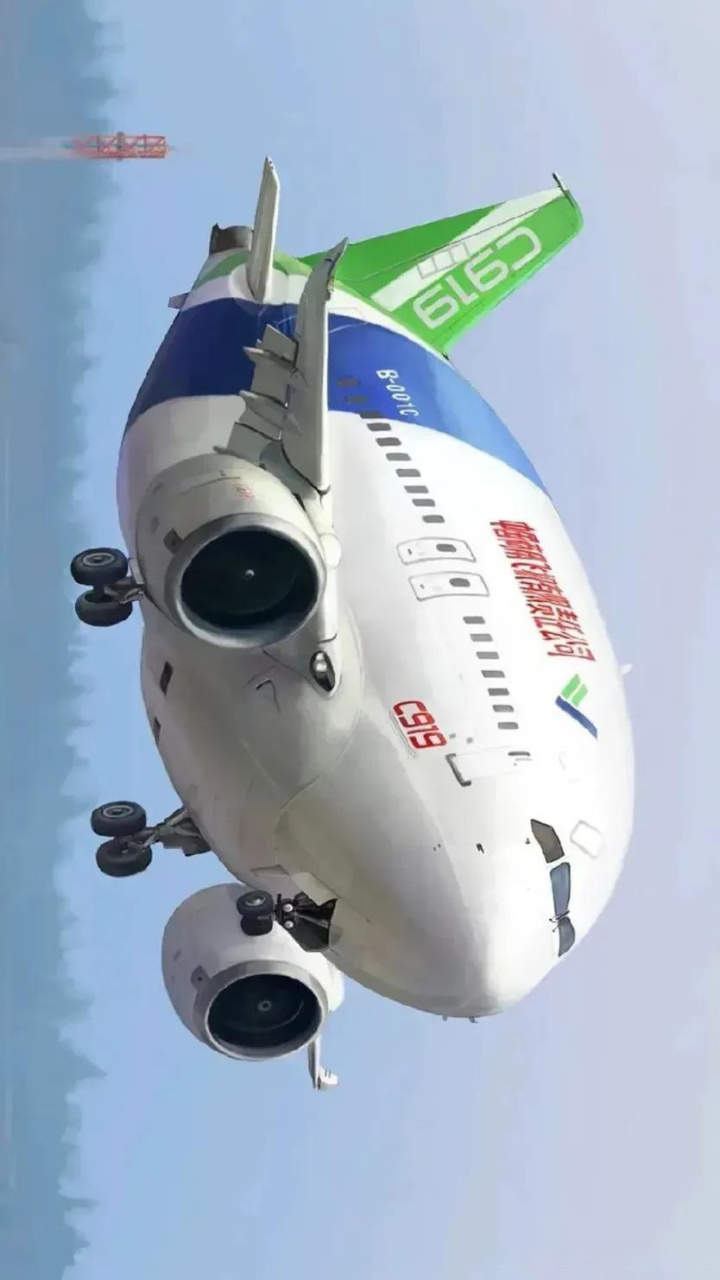 祖国的c-919国产大飞机冲向蓝天,由商飞集团研制并组装生产.