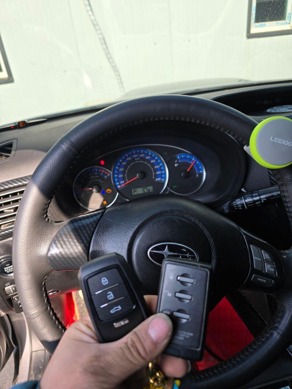 斯巴鲁森林人增加一把智能钥匙拆读密码一步增加