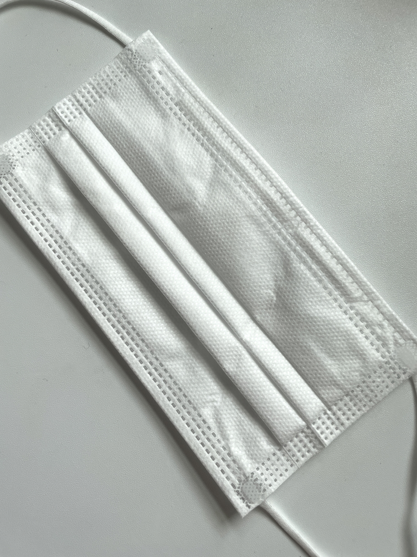 维德的这个白色口罩怎么区分正反面 救命啊,这个怎么区分正反面啊