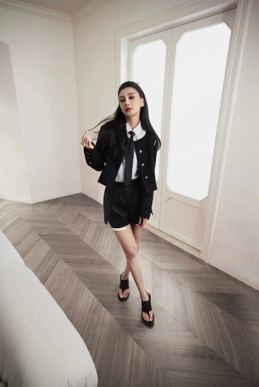 ochirly品牌代言人angelababy