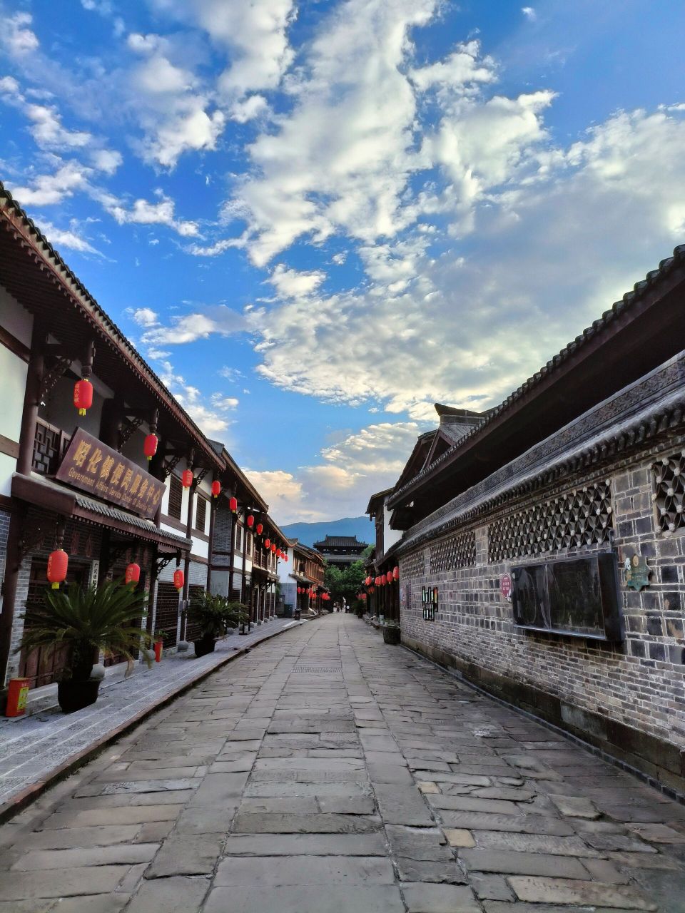 昭化古城,古称葭萌,位于四川省广元市昭化区昭化镇,白龙江,嘉陵江和