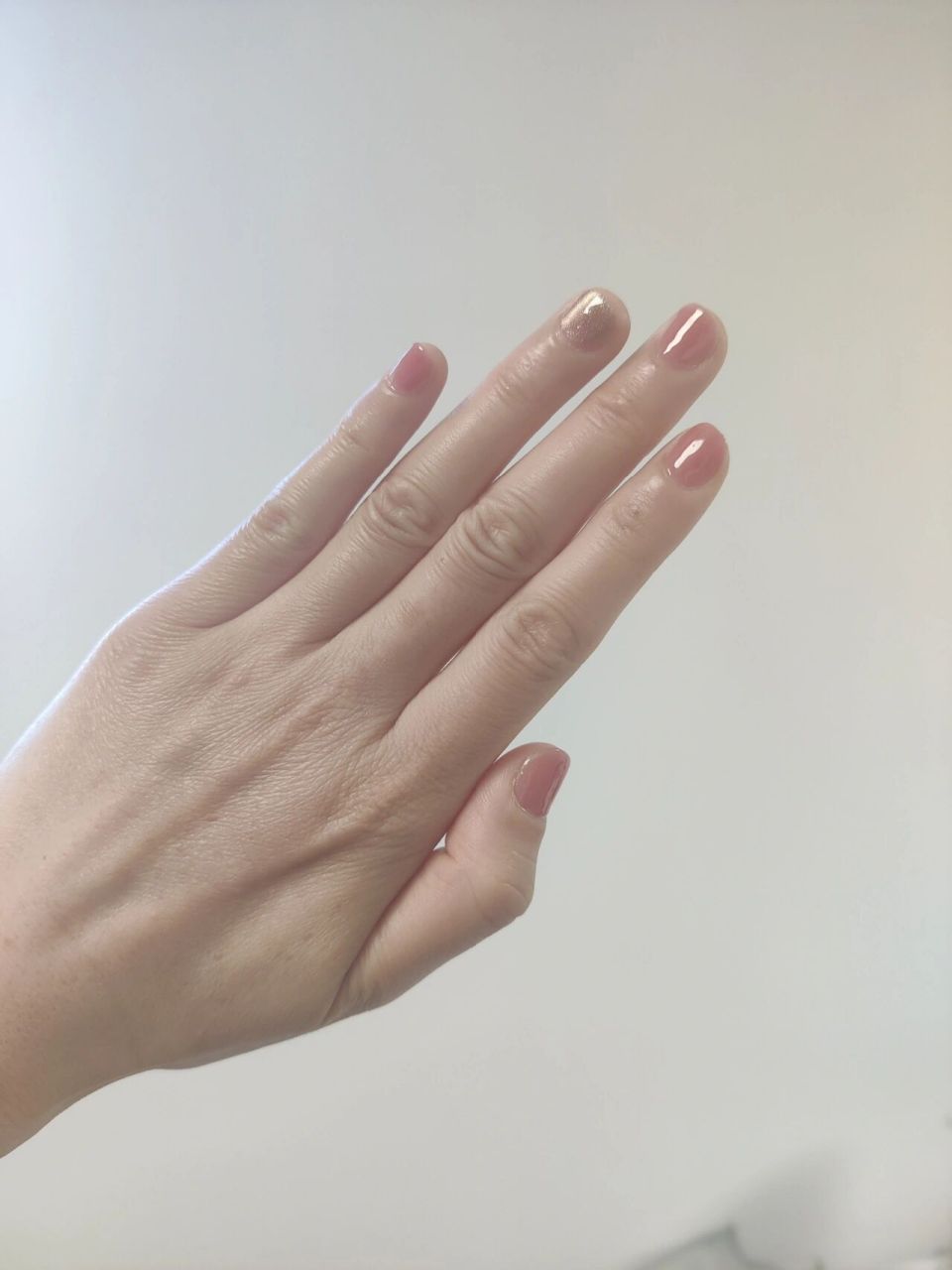 人生第一次美甲,手背的皱纹都是岁月 结婚9 ,二胎已生.