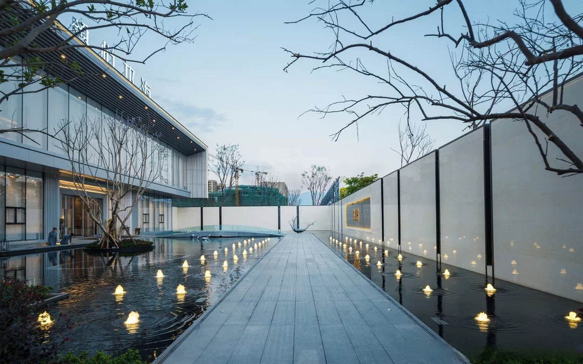 四川西昌领地·悦邛海——镜面水景项目#金牛座万能支撑器##万能支撑