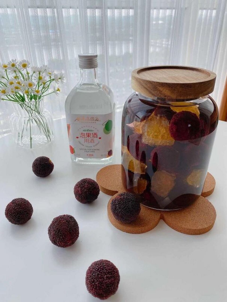必学杨梅果酒的制作方法,杨梅泡酒怎么泡, 初夏时节,自制杨梅酒,这个