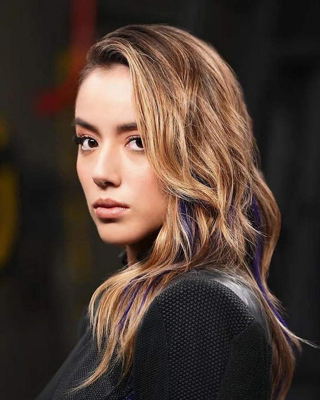中美混血的汪可盈(chloe bennet)今年31岁,他的父亲是美国华人,母亲是