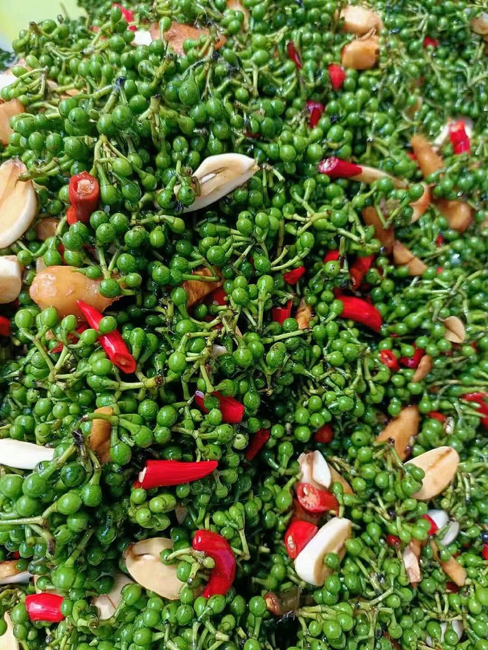 又到了吃山胡椒的季节啦,山胡椒这样做既好吃又简单!跟着我一起做 !!