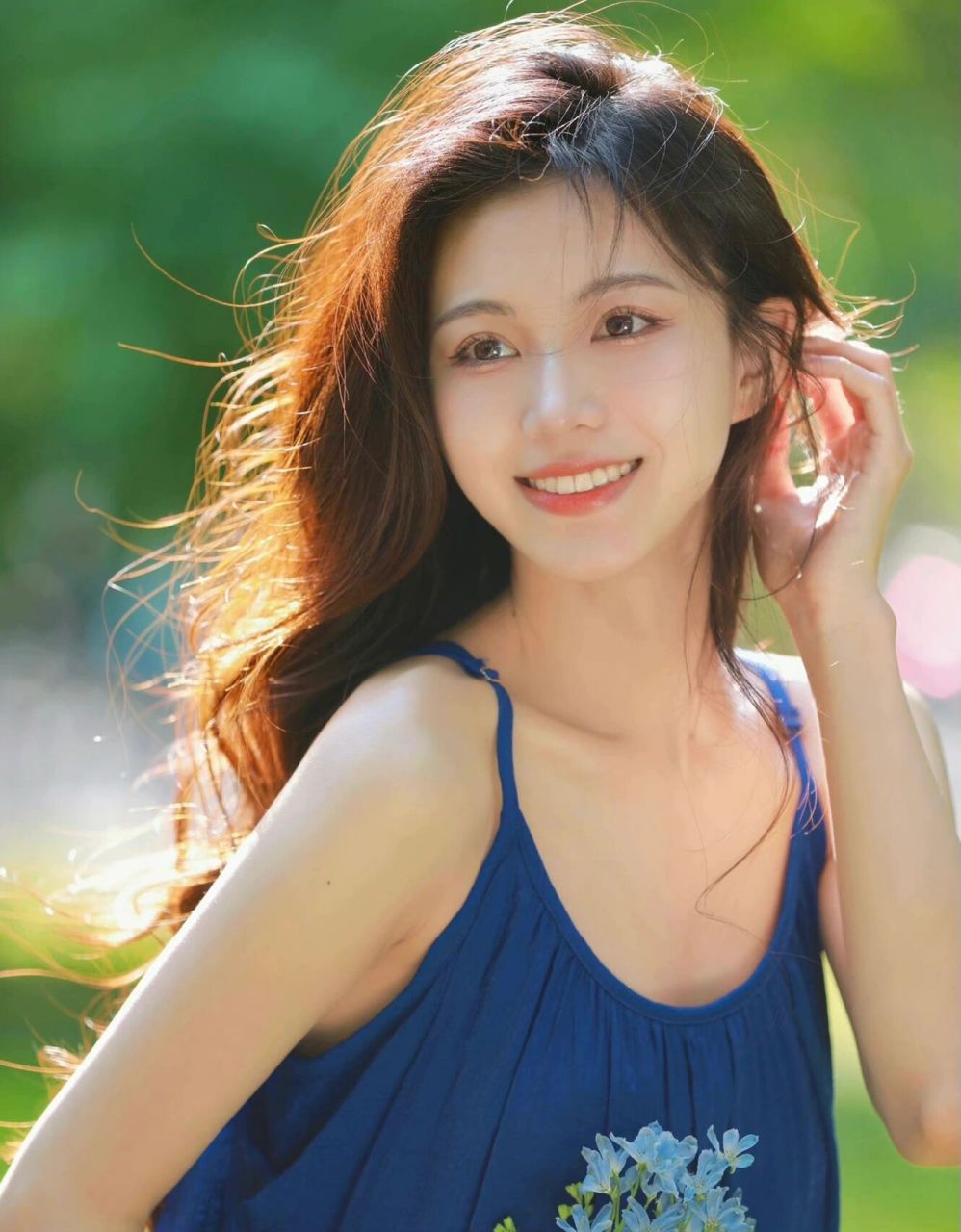 姓名:杨茗茗 年龄:1997年 学校:北京航空航天大学 星座:狮子座78