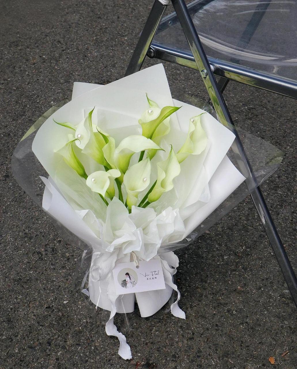 白色马蹄莲花束/优雅永不过时 长沙花店/马蹄莲花束