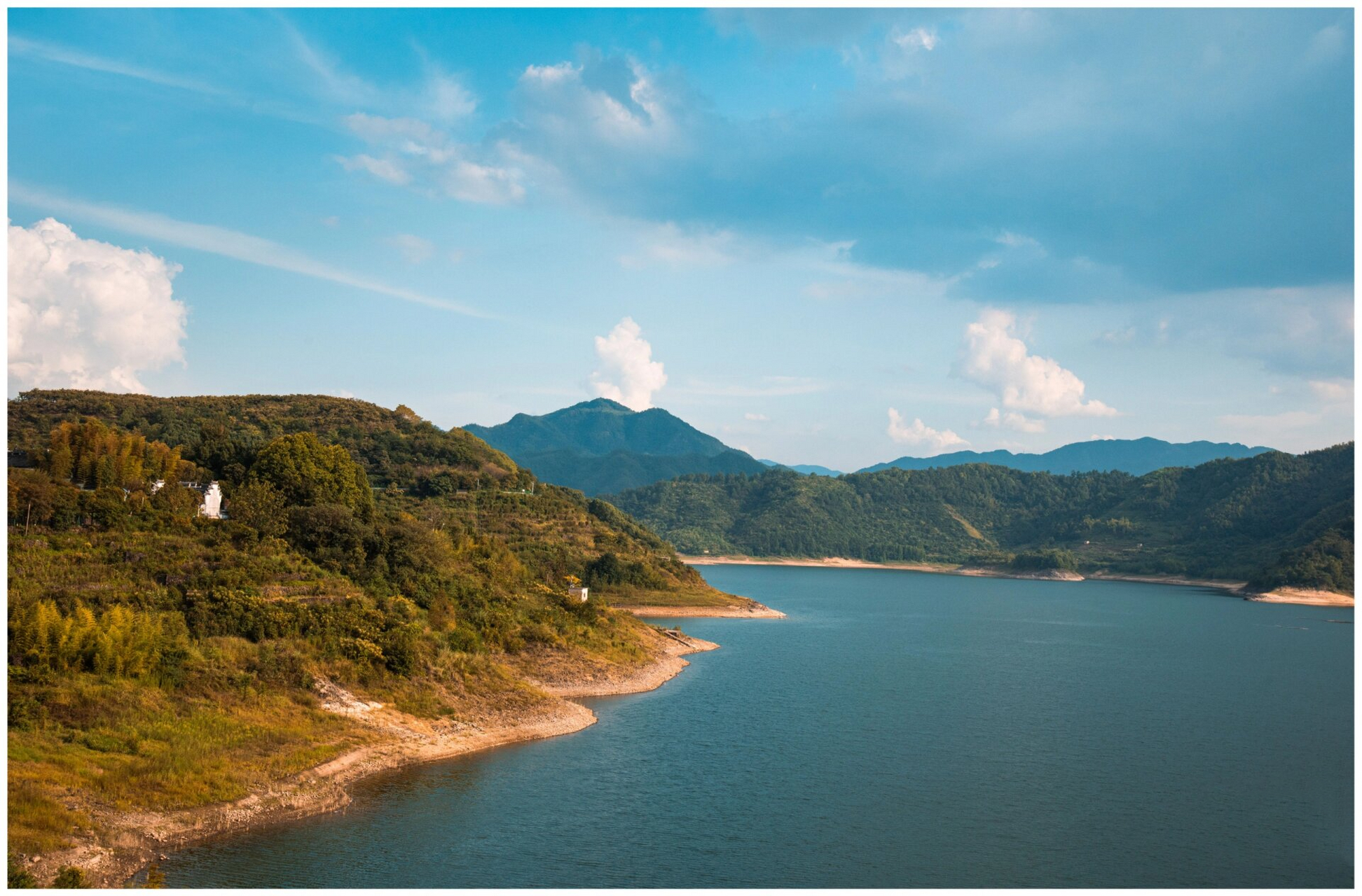 新昌沃洲湖(长诏水库) 新昌旅拍,根据推荐去了沃洲湖,走了真君殿到