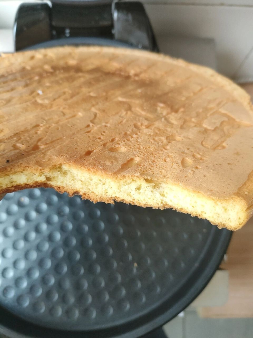 电饼铛做蛋糕 跟着阿雅用电饼铛做蛋糕,人家做出来的是蛋糕,我做出来