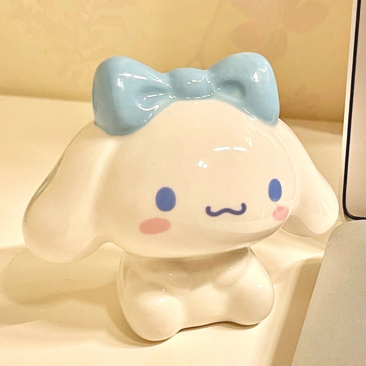 超可爱的蝴蝶结狗哥7815 做房间装饰很合适! 还有kt.