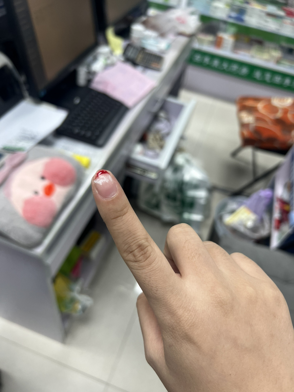 手指甲劈了怎么办!